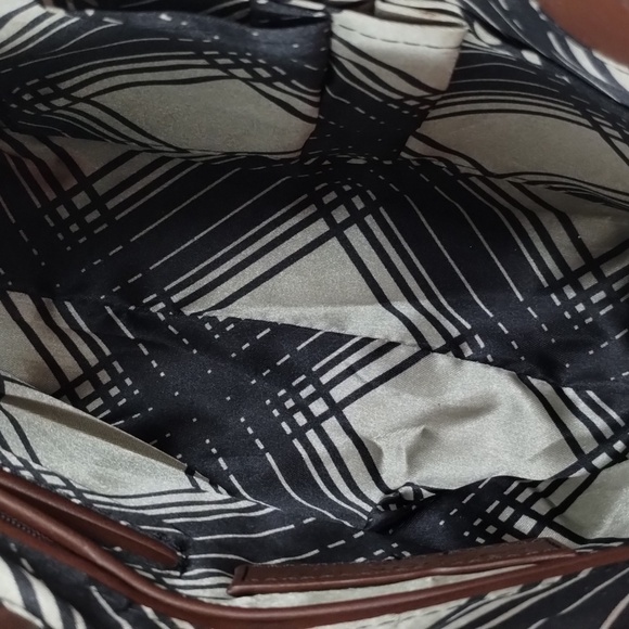 London Fog crossbody shoulder satchel handbag two tone brown flap over - Picture 12 of 14